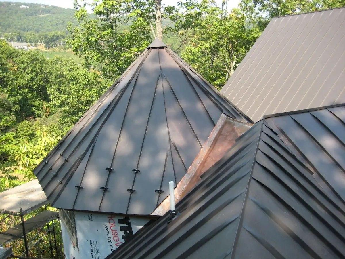 Professional Gutter Cleaning by Craftsman Roofing in Milford